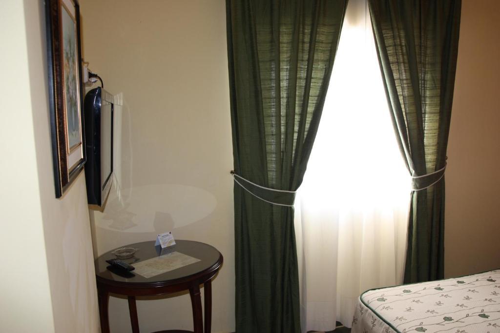 Hotel Frijon Aceuchal 객실 사진